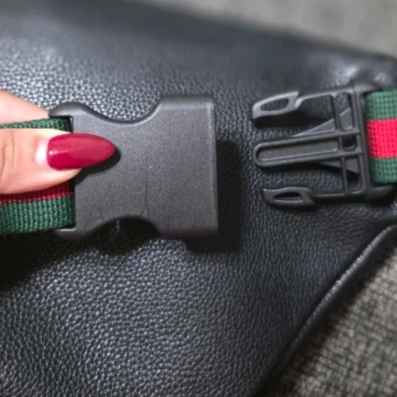 GUCCI LARGE Printed (Unisex) Black Leather Belt / Waist Bag with COA - Picture 6 of 15